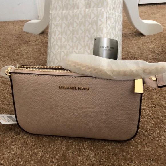 michael kors pouches chain pochette brown